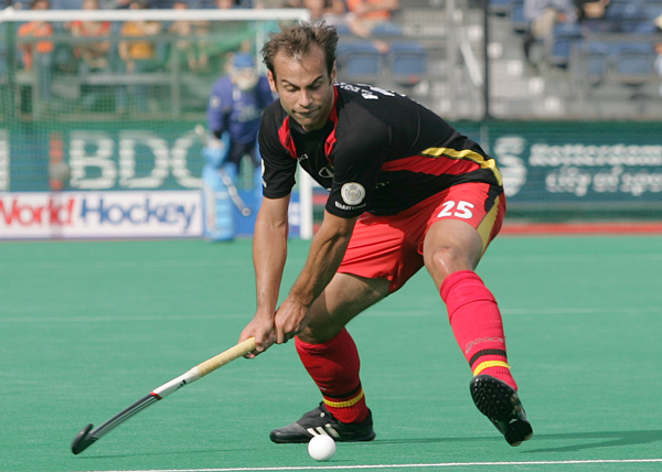 Philip Zeller, Spielszene 2 - das Bild ist in hoher Auflösung für eine honorarfreie Veröffentlichung bestellbar.