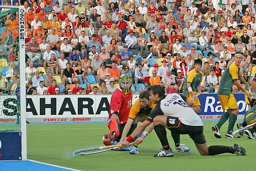 © Herbert Bohlscheid  www.sportfoto.tv und Wolfgang Quednau  www.hockeyimage.net